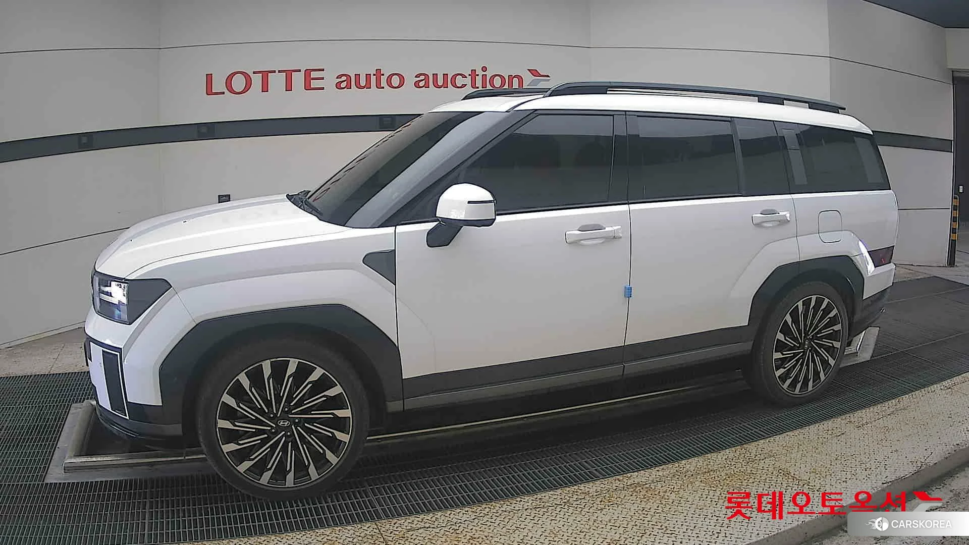 Hyundai Santa Fe 2024 Creamy White Pearl из Кореи, фото 3