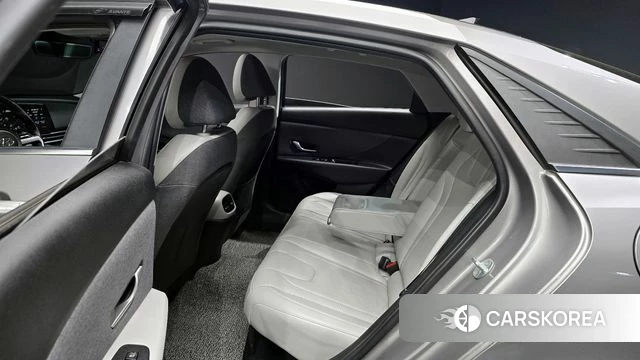 Hyundai Avante Hybrid (CN7) 2021 Серый из Кореи, фото 3