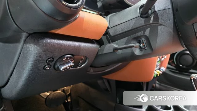 Mini Cooper S 2023 Жемчужный цвет из Кореи, фото 3