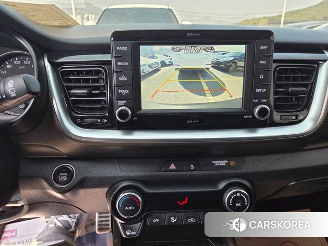 Kia Stonic 2018 Белый из Кореи, фото 3