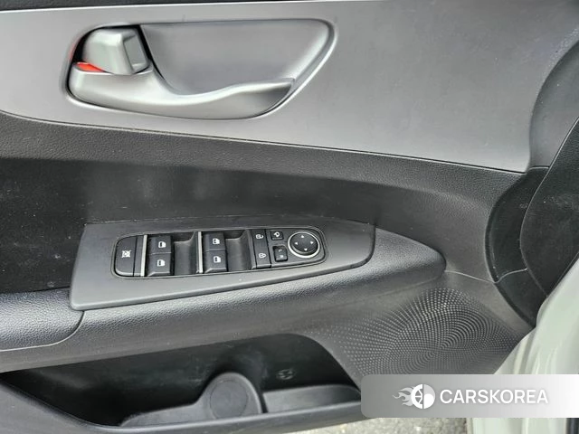 Kia The New K3 2nd generation 2022 Белый из Кореи, фото 3