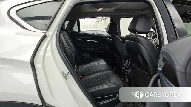 BMW X6 (F16) 2018 Белый из Кореи, фото 3