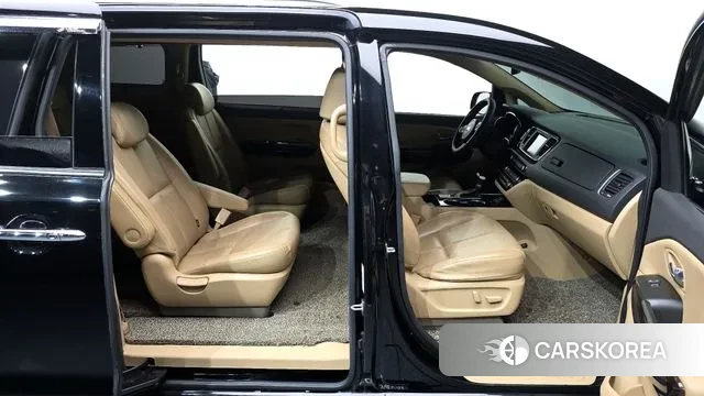 Kia The New Carnival 2019 Черный из Кореи, фото 3