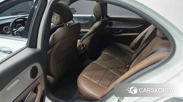 Mercedes-Benz E-Class W213 2018 Белый из Кореи, фото 3