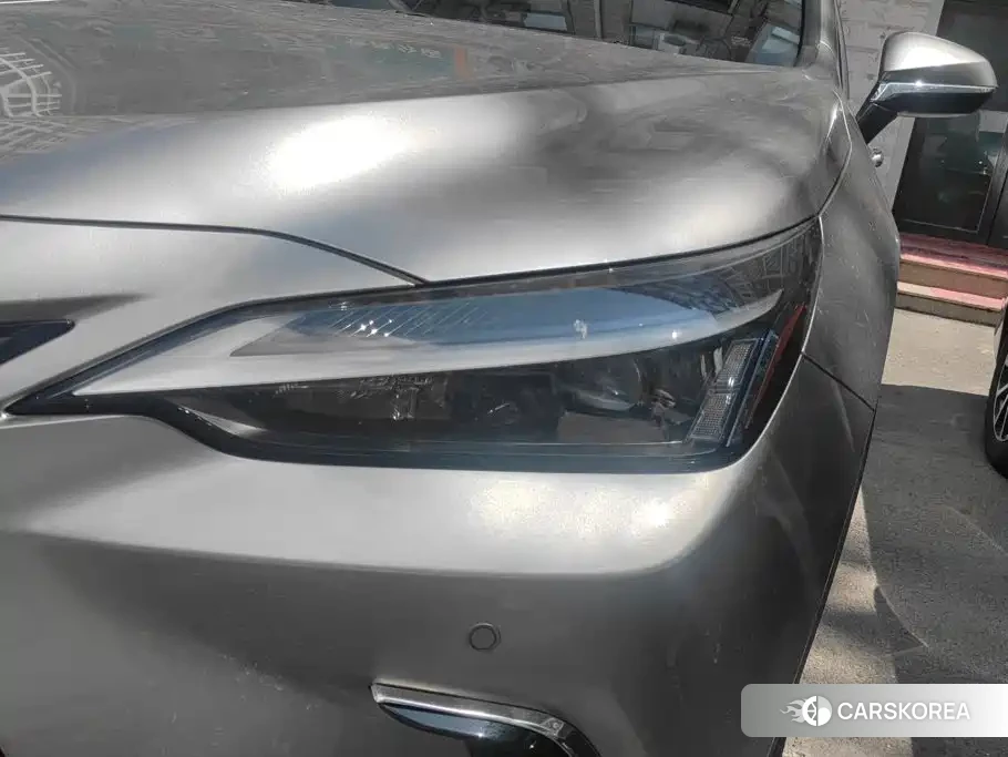 Lexus NX 2024 Silver/gray из Китая, фото 3