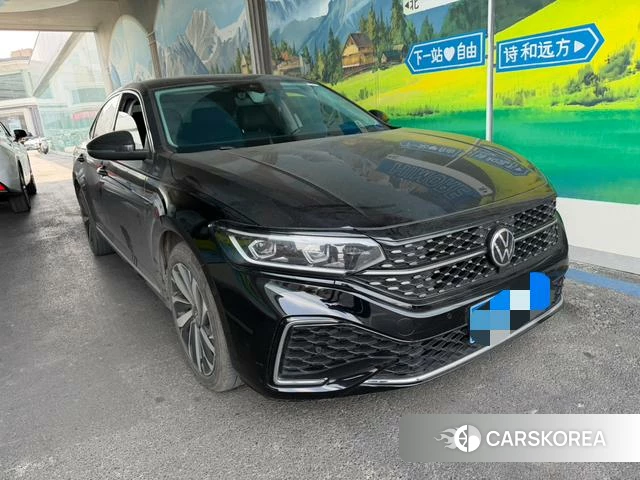 Volkswagen Passat 2022 Черный из Китая, фото 3