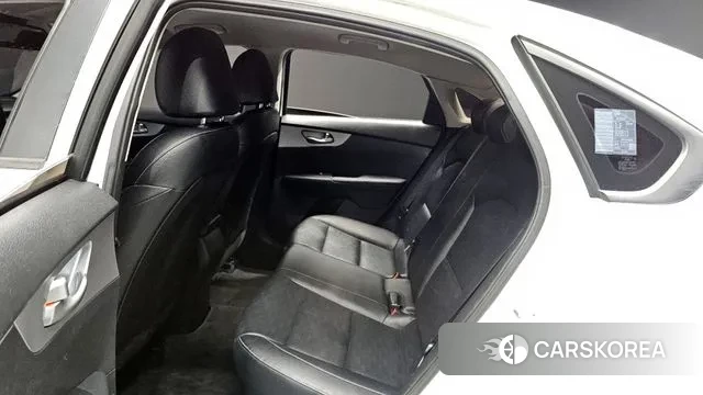 Kia The New K3 2nd generation 2021 Белый из Кореи, фото 3