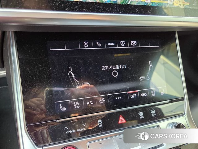 Audi RS6 (C8) 2024 Черный из Кореи, фото 3