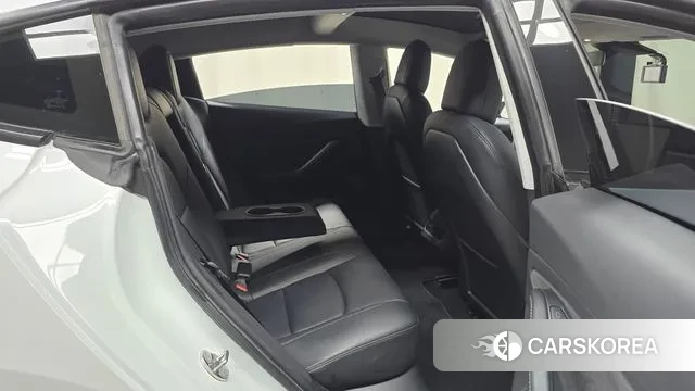 Tesla Model 3 2021 Белый из Кореи, фото 3