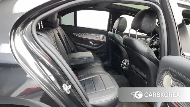 Mercedes-Benz E-Class W213 2022 Серый из Кореи, фото 3