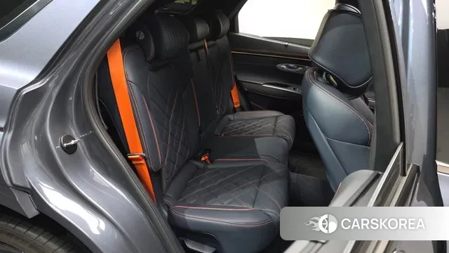 Genesis GV70 2024 Серый из Кореи, фото 3