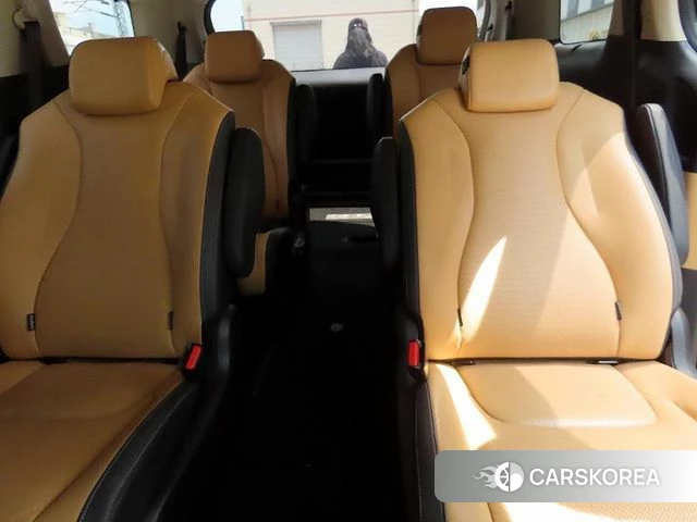 Kia Carnival 4th generation 2023 Белый из Кореи, фото 3