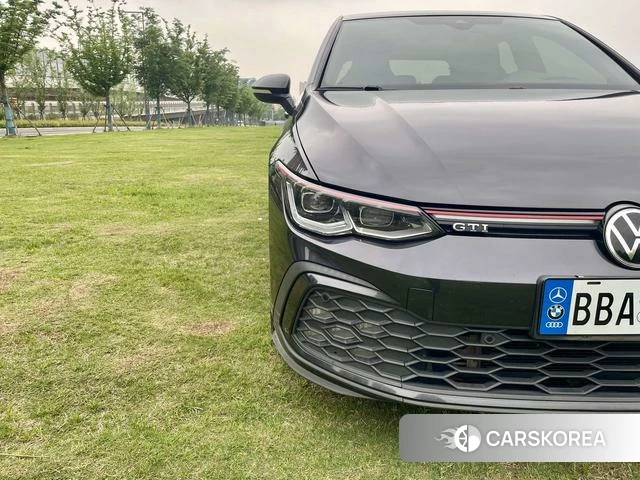 Volkswagen Golf GTI 2022 Черный из Китая, фото 3
