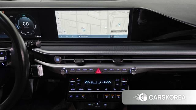 Hyundai Grandeur Hybrid (GN7) 2023 Серебряный из Кореи, фото 3