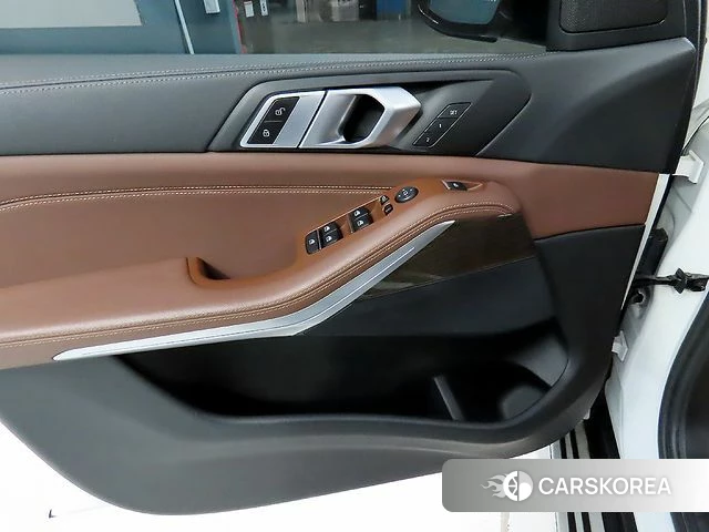 BMW X5 (G05) 2021 Белый из Кореи, фото 3