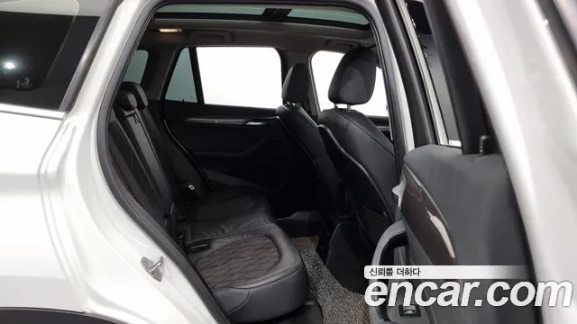 BMW X1 (F48) 2021 Белый из Кореи, фото 3