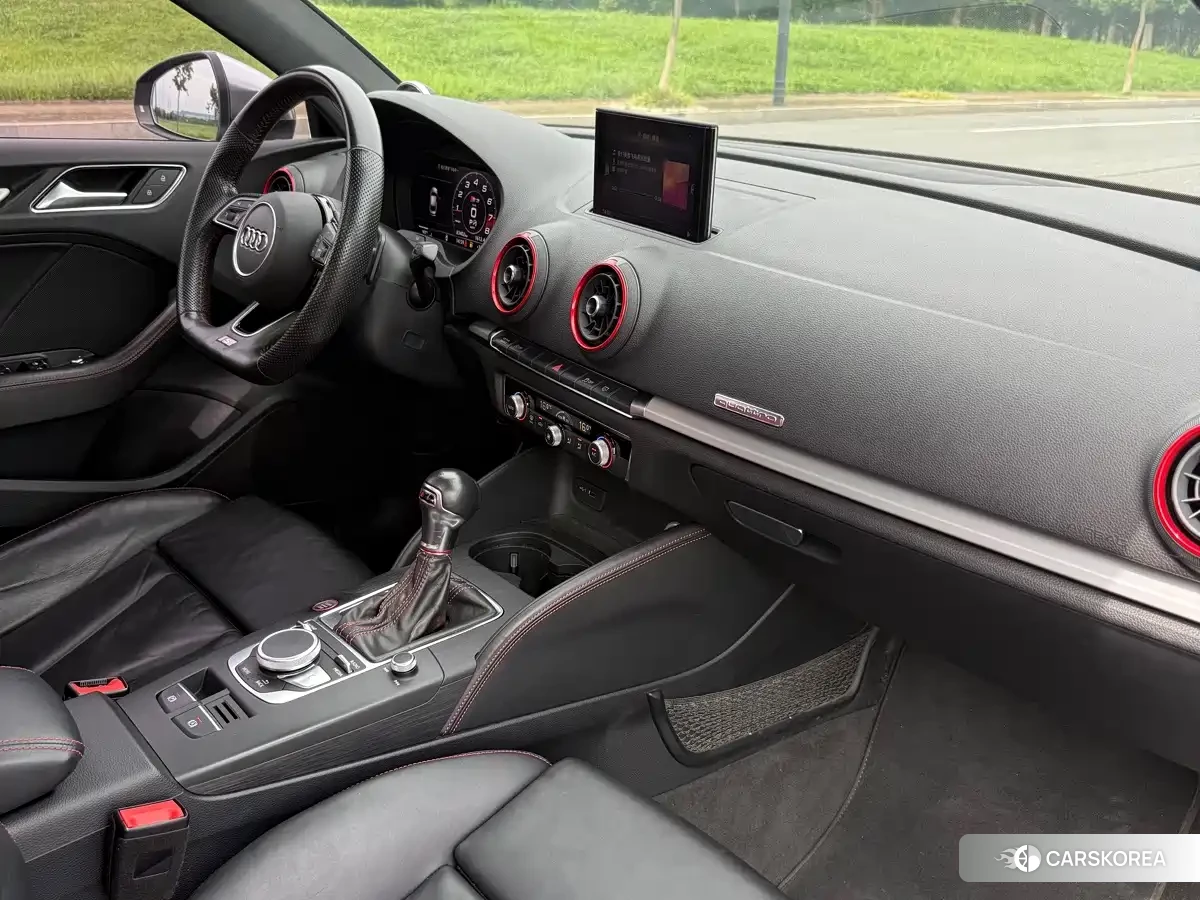 Audi S3 2019 Синий из Китая, фото 3