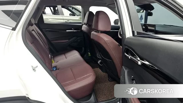 Kia Seltos 2022 Белый из Кореи, фото 3