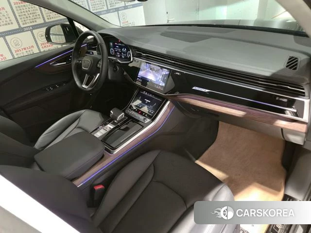 Audi Q7 2024 Черный из Китая, фото 3