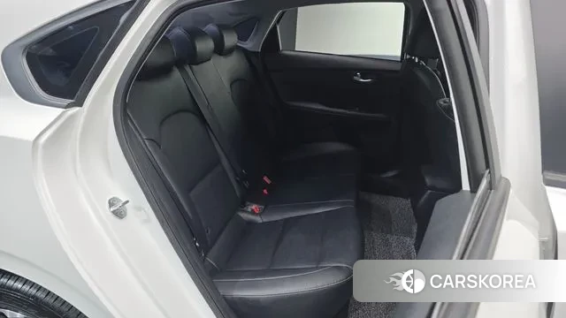 Kia The New K3 2nd generation 2024 Белый из Кореи, фото 3