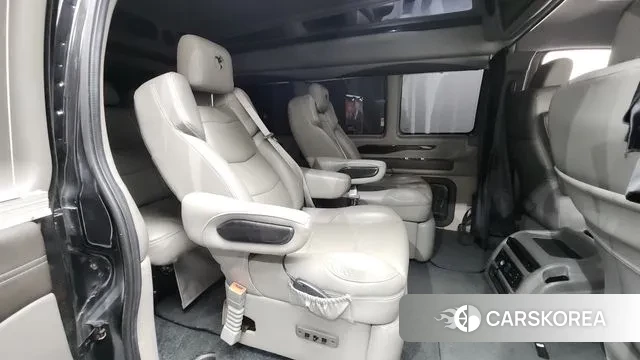 Chevrolet Express Van 2020 Черный из Кореи, фото 3