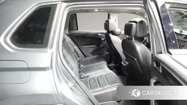 Volkswagen Tiguan second Generation 2019 Серый из Кореи, фото 3