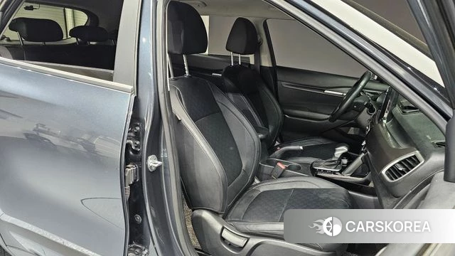 Kia Seltos 2021 Серый из Кореи, фото 3