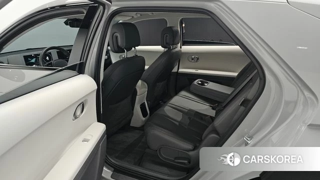 Hyundai Ionic 5 2021 Серебристо-серый из Кореи, фото 3