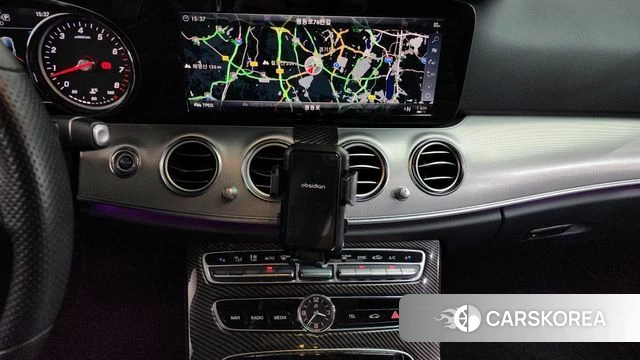 Mercedes-Benz E-Class W213 2018 Белый из Кореи, фото 3