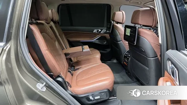 BMW X7 (G07) 2022 Цвет тростника из Кореи, фото 3