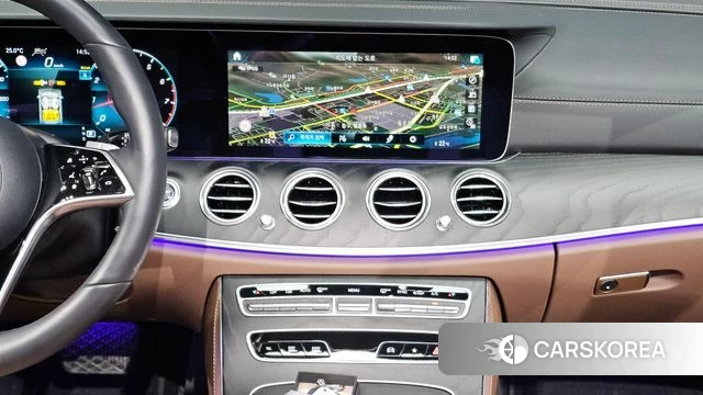 Mercedes-Benz E-Class W213 2023 Белый из Кореи, фото 3