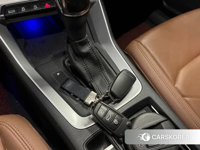 Audi Q3 (F3) 2020 Красный из Кореи, фото 3