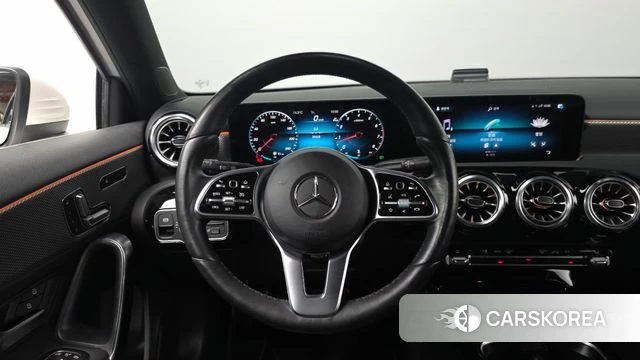 Mercedes-Benz A-Class W177 2022 Белый из Кореи, фото 3