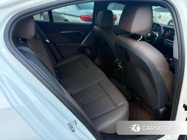 BMW 5 Series (G60) 2024 Белый из Кореи, фото 3