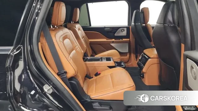 Lincoln Aviator 2nd generation 2023 Черный из Кореи, фото 3