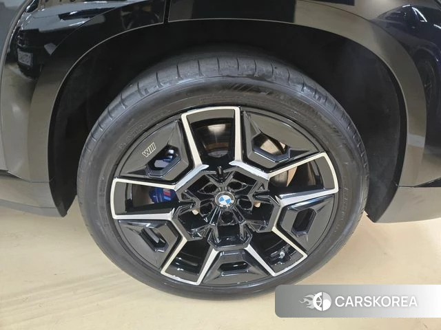 BMW XM (G09) 2025 Серый из Кореи, фото 3