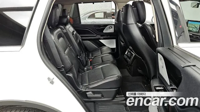 Lincoln Aviator 2nd generation 2021 Белый из Кореи, фото 3