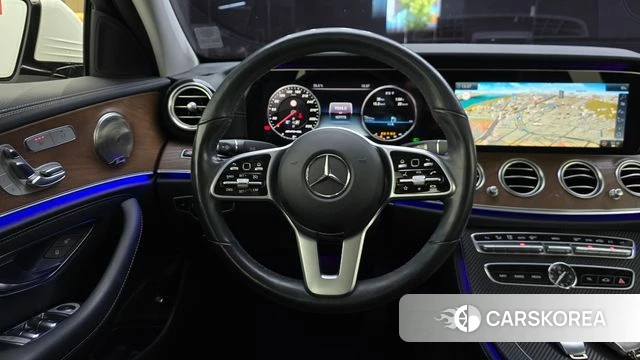 Mercedes-Benz E-Class W213 2019 Белый из Кореи, фото 3