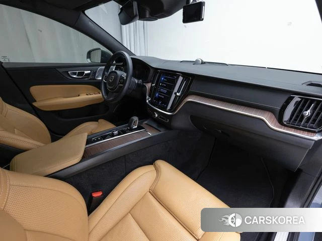Volvo V60 Cross-Country 2nd Generation 2022 Синий нефрит из Кореи, фото 3