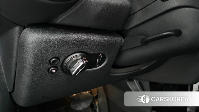 Mini Cooper 2022 Серебряный из Кореи, фото 3
