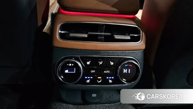 Genesis GV70 2022 Белый из Кореи, фото 3