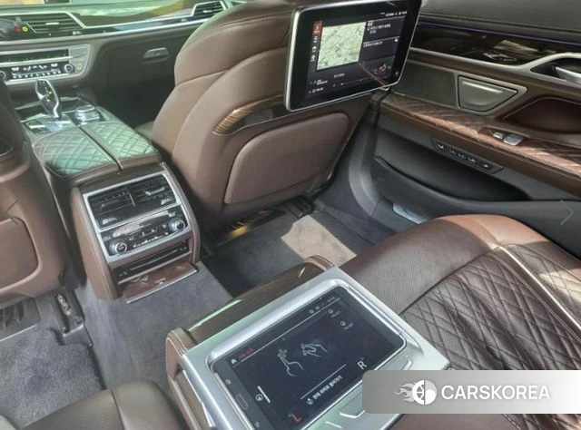 BMW 7 Series (G11) 2021 Черный из Кореи, фото 3