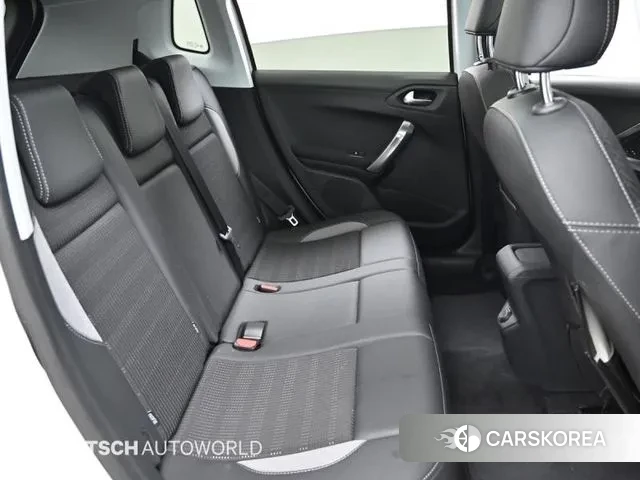 Peugeot 2008 2018 Белый из Кореи, фото 3