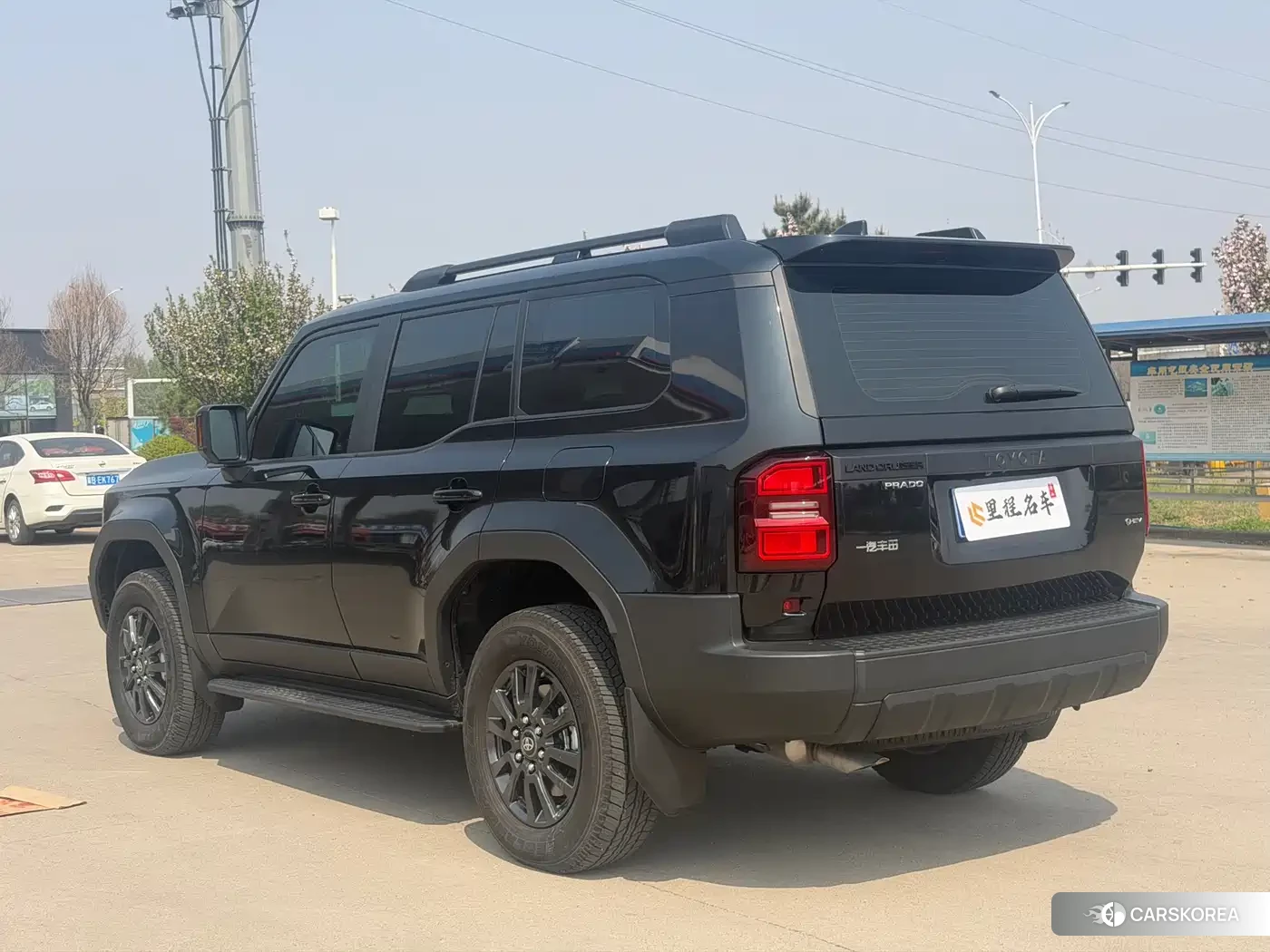 Toyota Land Cruiser 2025 Черный из Китая, фото 3