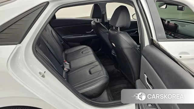 Hyundai Avante (CN7) 2022 Белый из Кореи, фото 3