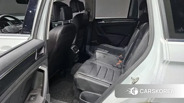 Volkswagen Tiguan second Generation 2021 Белый из Кореи, фото 3