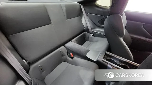 Toyota GR86 2023 Серебряный из Кореи, фото 3