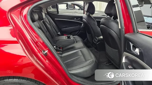 Genesis The New G70 2022 Красный из Кореи, фото 3