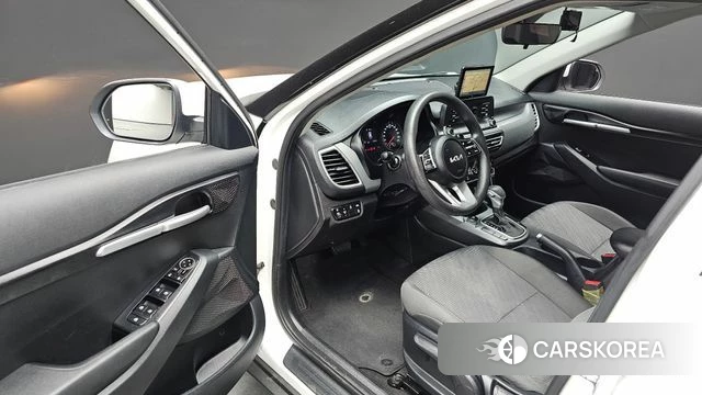 Kia Seltos 2021 Белый из Кореи, фото 3