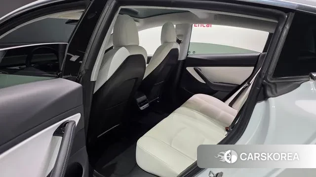 Tesla Model 3 2020 Белый из Кореи, фото 3